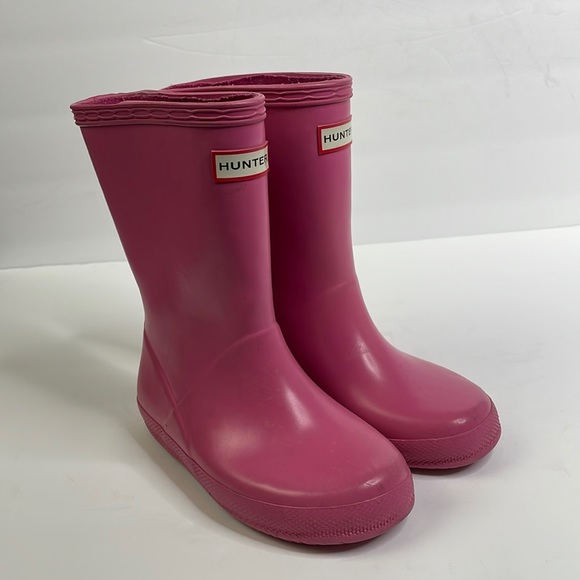 Hunter Other - Hunter flawed pink boots size 10b/11g